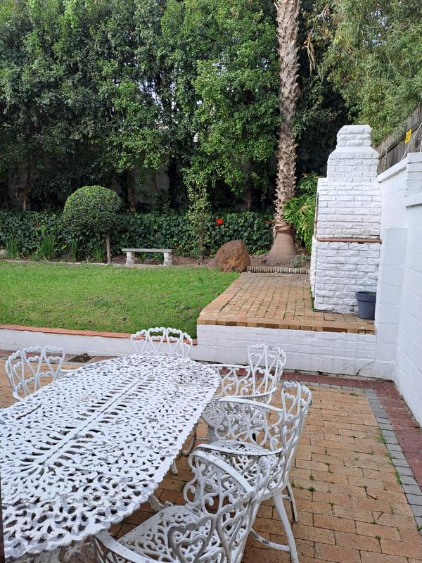 To Let 4 Bedroom Property for Rent in Penzance Estate Western Cape